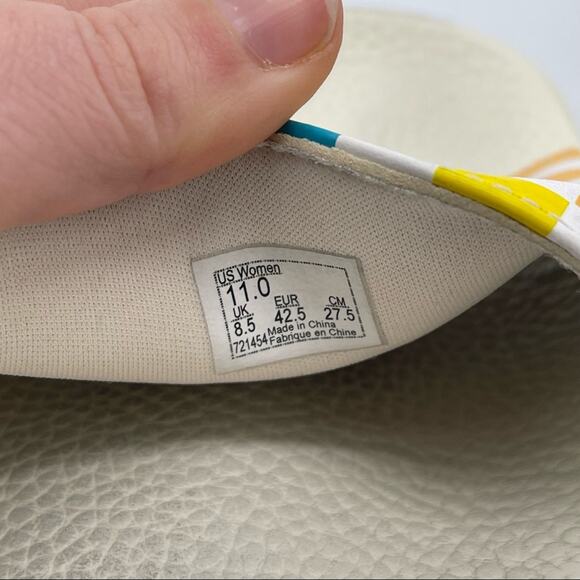 Vans, Slides sandals, Size Womens 11. In good used condition! - Picture 7 of 8